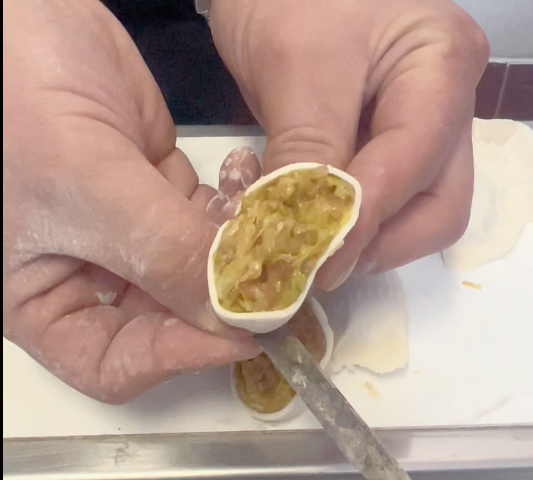 餃子放冰箱怎么就裂了 餃子放冰箱怎么就裂了