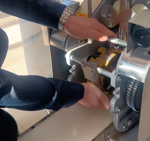 餃子機能不能進行更換機頭